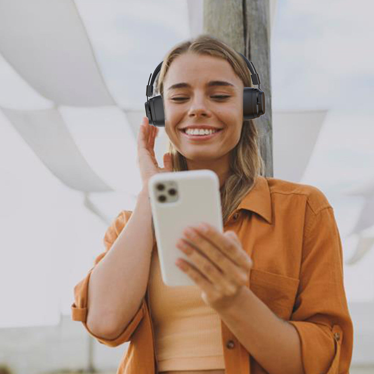 Soundtec by Laser Wireless On-Ear Headphones – Bluetooth, Comfortable Fit, Long Battery Life – Black