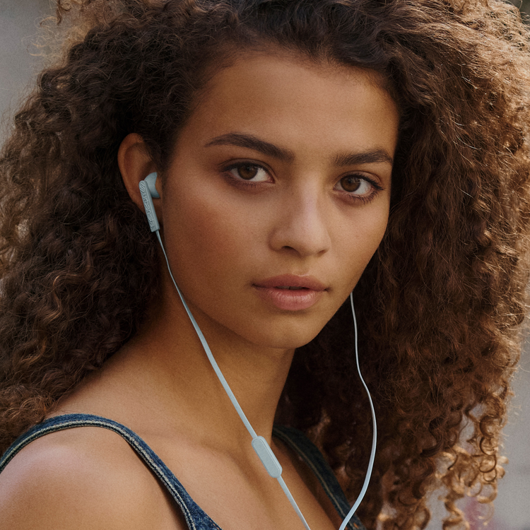 Urbanista San Francisco USB-C Earphones – In-Ear Wired Headphones with Microphone – Skylight Blue